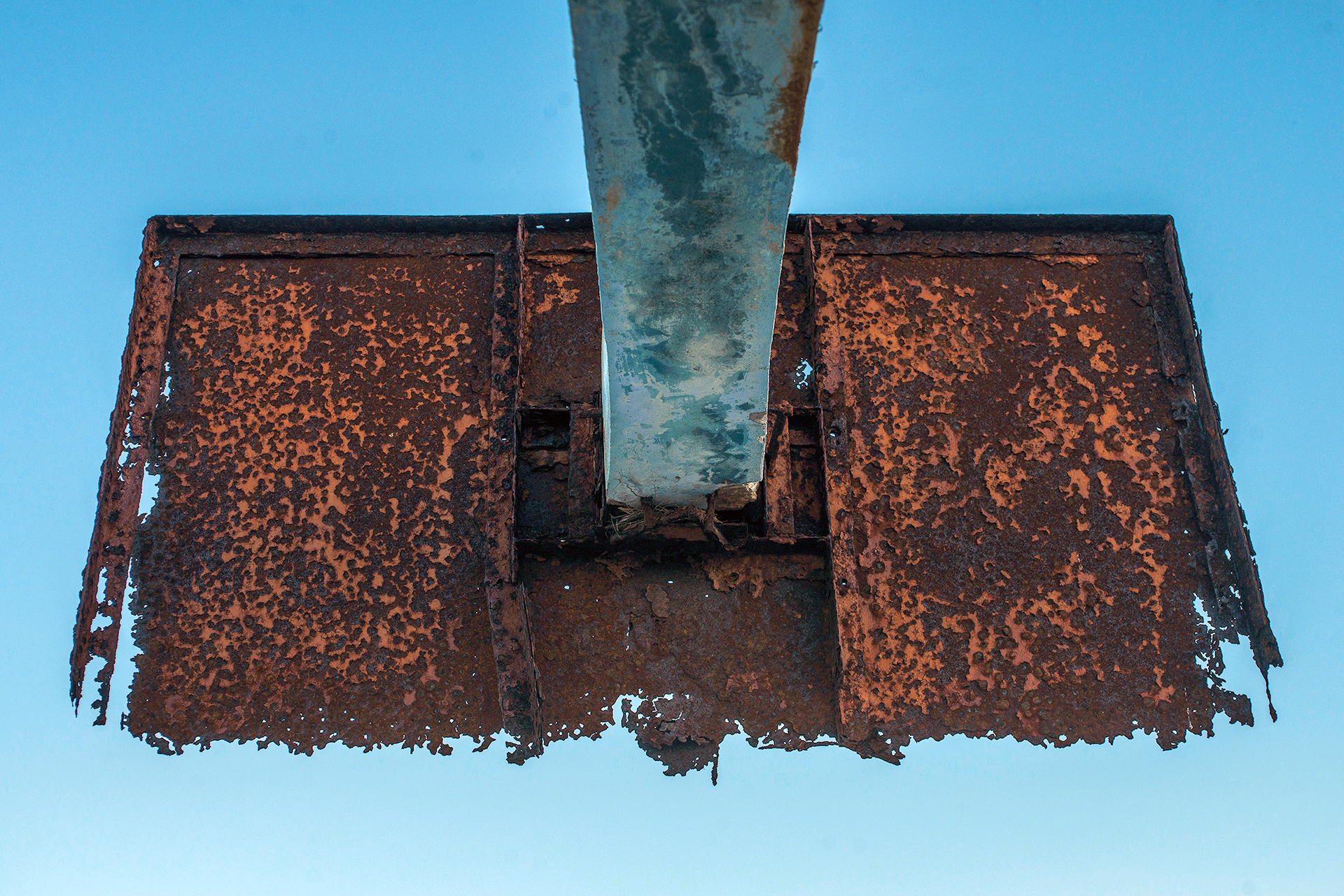 Untitled from the Series Broken Dreams, Archival Pigment Print, 60 x 90 cm, 2024